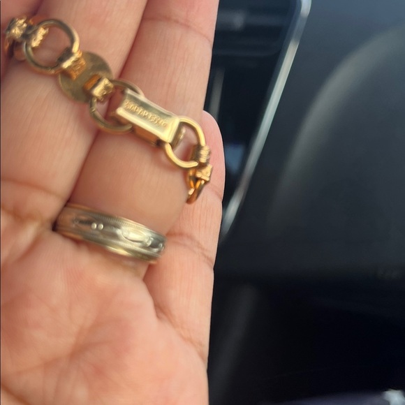 VTG Sarah Coventry Floral Embossed Fashion Bracelet Young And Gay Gold Tone - Picture 4 of 4